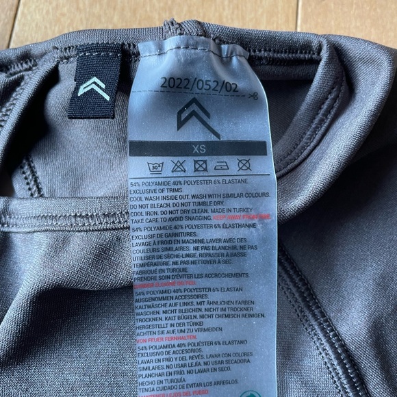 Oner active effortless seamless long sleeve crop top - Picture 3 of 3